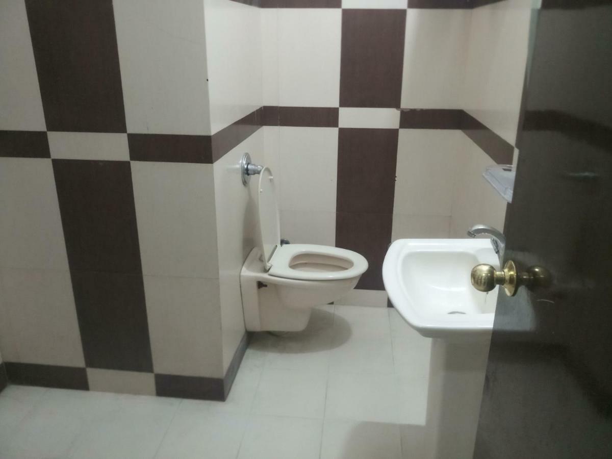 Hotel Vindhwashni Haldwāni Kültér fotó