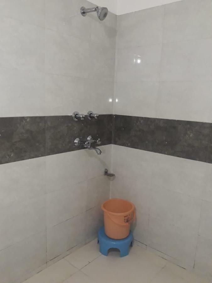 Hotel Vindhwashni Haldwāni Kültér fotó